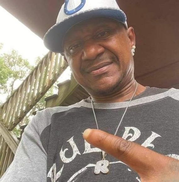 Meet your Posher, Christopher - Picture 1 of 1